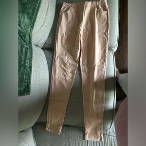 Betsey’s Boutique Elastic Waist Skinny Pants Size Medium